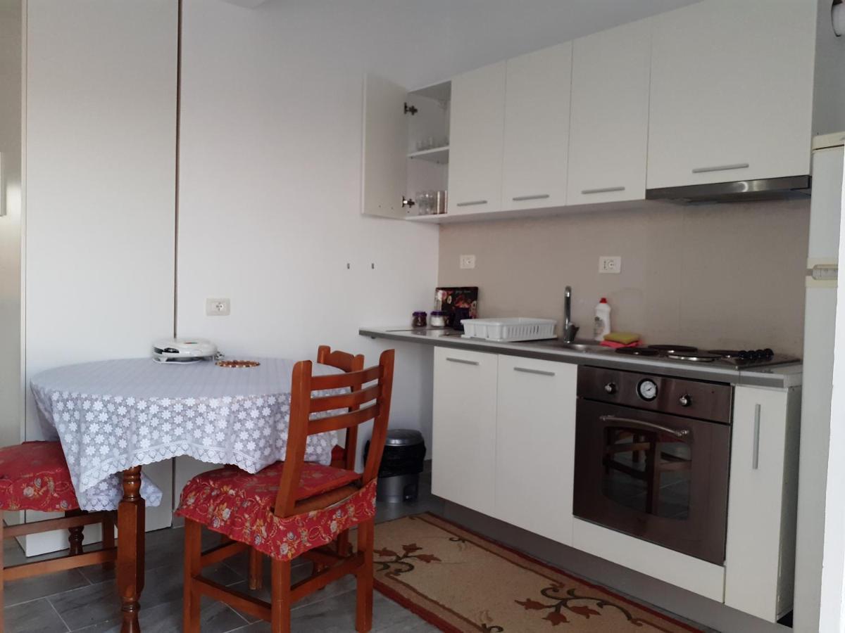 Luigi S Fairyview Apartment Саранда Экстерьер фото