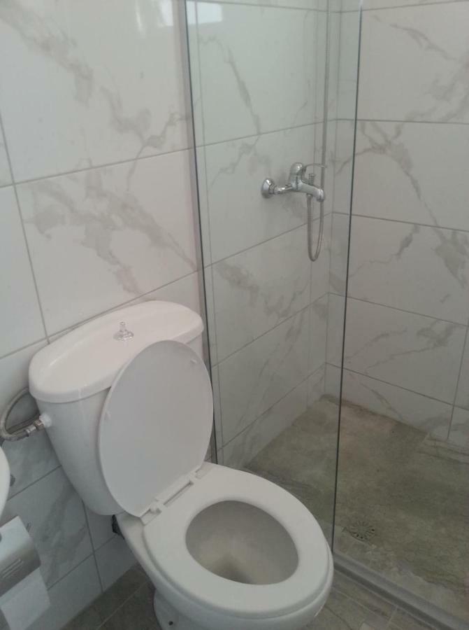 Luigi S Fairyview Apartment Саранда Экстерьер фото